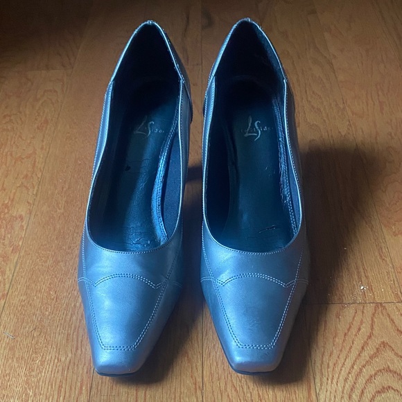 Life Stride Pewter Pumps - Picture 1 of 4